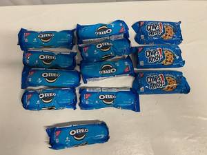 Mix of Oreo & Chips Ahoy