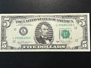 1981 Green Seal $5 Dollar Federal Reserve Note Uncirculated