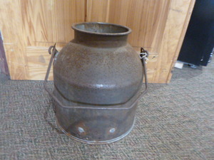 lot 53 image: Vintage Cream Can