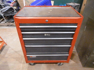 lot 72 image: Craftsman Toolbox