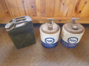 lot 97 image: 2 Oil Cans and Jerry Gas Can