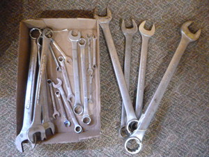 lot 112 image: Lot of Wrenches