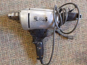 lot 119 image: Craftsman 12 Electric Drill