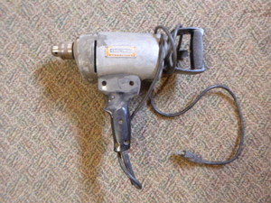 lot 120 image: Craftsman 12 Electric Drill