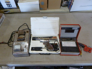 lot 138 image: Garage Items