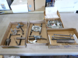 lot 143 image: Garage Items