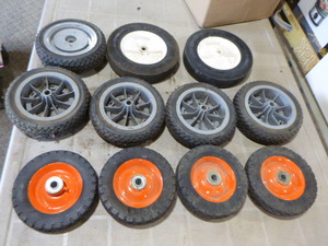 lot 149 image: Lot of Tires