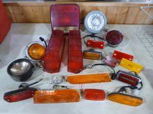 lot 156 image: Automotive Lights