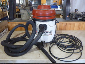 lot 168 image: Advance Interline 20 WetDry Vac