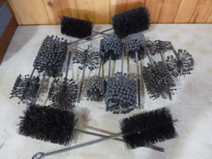 lot 174 image: Automotive Brushes