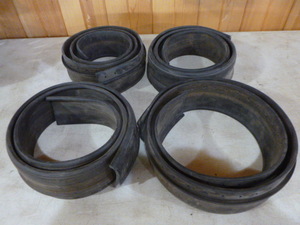 lot 180 image: 4 Rubber Fender Flares