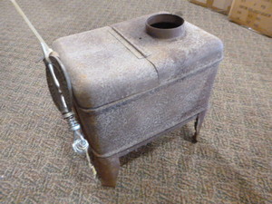 lot 181 image: Vintage Fish House Heater