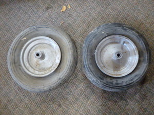 lot 183 image: 2 Wheel Barrel Tires