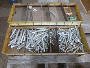 lot 204 image: Miscellaneous bolts