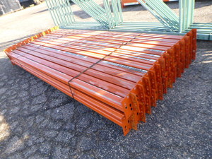 lot 1 image: 26 Pallet Racking 8 Beams