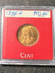 lot 17 image: 1945-D US WHEAT CENT MS65 IN CASE