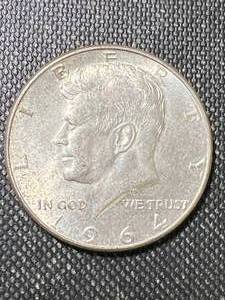lot 68 image: 1964 US KENNEDY HALF DOLLAR