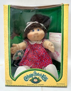Vintage 1984 CABBAGE PATCH Brown Pony Girl w Dimple, Blue Eyes, MIB - Spain