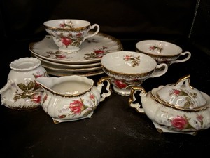 lot 8 image: Vintage Original Napco China, IVD211