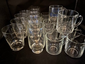 lot 48 image: Assorted Vintage Glass Mugs and Cups