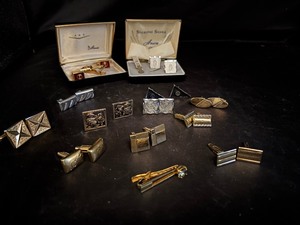 lot 58 image: Vintage Tie Clips