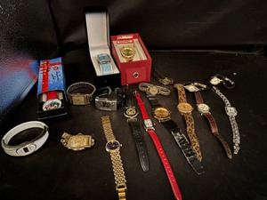 lot 61 image: Vintage Watches - some gold filled