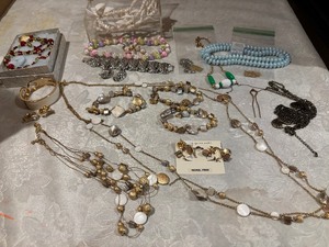 lot 71 image: Vintage Earring and Necklaces sets and more