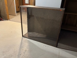 lot 176 image: Vintage Display Case