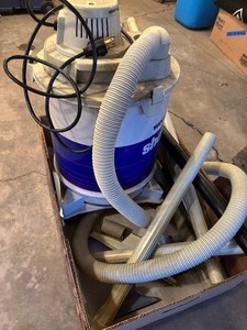 lot 161 image: Vintage Shop Vac WetDry Vacuum