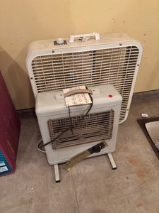 lot 181 image: Vintage Heater and Electric Box Fan