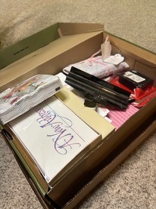 lot 136 image: Office Supplies