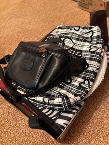 lot 90 image: Ladies Small Clutches and Wallets