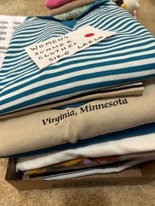 lot 154 image: Womens Summer Clothes, Size Large