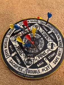 lot 104 image: Vintage Dart Board