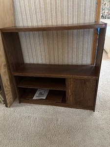 lot 166 image: Entertainment Center