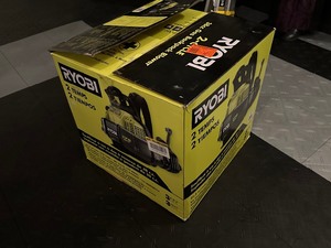 lot 59 image: Ryobi 2 Cycle 760 CFM Backpack Leaf Blower 38CC