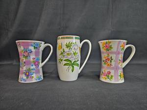 lot 38 image: Set of 3 Fine Bone China Mugs - Floral Designs from Hudson Middleton