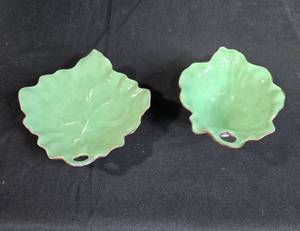 lot 53 image: Set of 2 Vintage Austrian Leaf-Shaped Earthenware Dishes