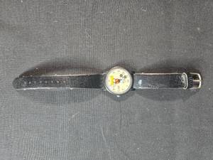 lot 83 image: Vintage Mickey Mouse Watch with Black Leather Strap - untested