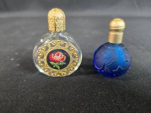 lot 96 image: Set of 2 Vintage Mini Perfume Bottles - Intricate Designs