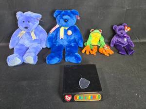 lot 121 image: Collection of 4 Ty Beanie Babies - Including Clubby II, Panama the Frog, and Princess Bear