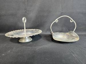 lot 135 image: Set of 2 Vintage Hammered Aluminum Serving Dishes with Handles