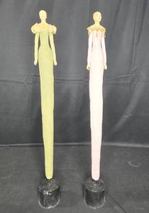 lot 145 image: Pair of Elegant Handcrafted Figurines - Floral and Polka Dot Design - 33T