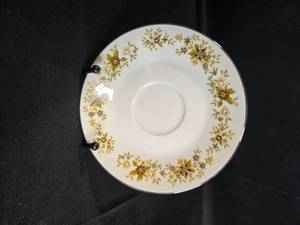 lot 146 image: Set of 16 Vintage Cotillion Floral Saucers by International China - Cups in Separate Listing