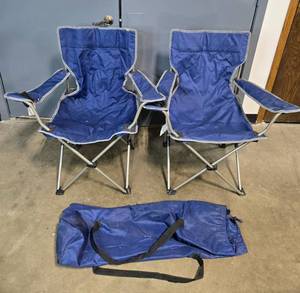 lot 156 image: Set of 2 Collapsible Camping Chairs with Carry Bag - Navy Blue