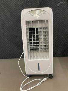 lot 153 image: SPT SF-615H Evaporative Air Cooler with Humidifier - Like New