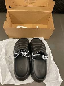 lot 160 image: UGG Womens Sport Yeah Slide Sandals - Size 10 - Black - Unopened