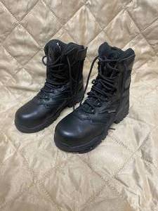 lot 12 image: Boots. Mens Thorogood The Deuce sid...