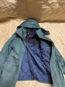lot 28 image: Winter jacket. Used but will clean ...