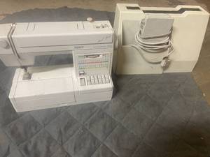 lot 148 image: ted- PFAFF hobbymatic 955 sewing ma...